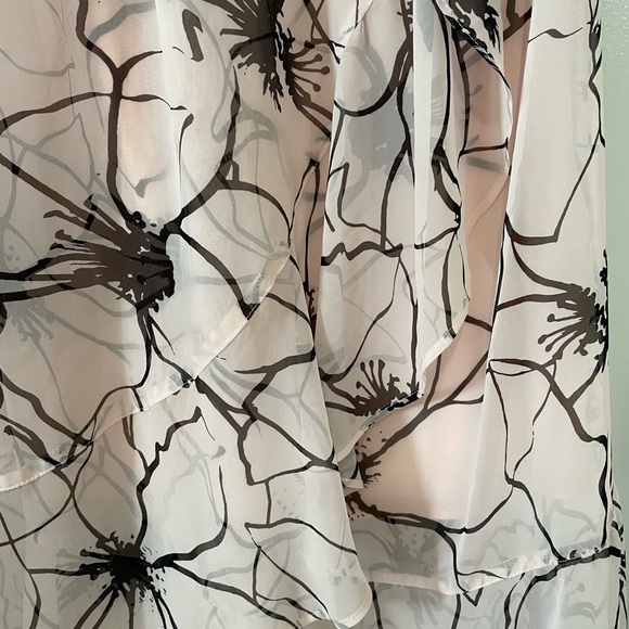 Flowy maxi dress - Picture 2 of 4